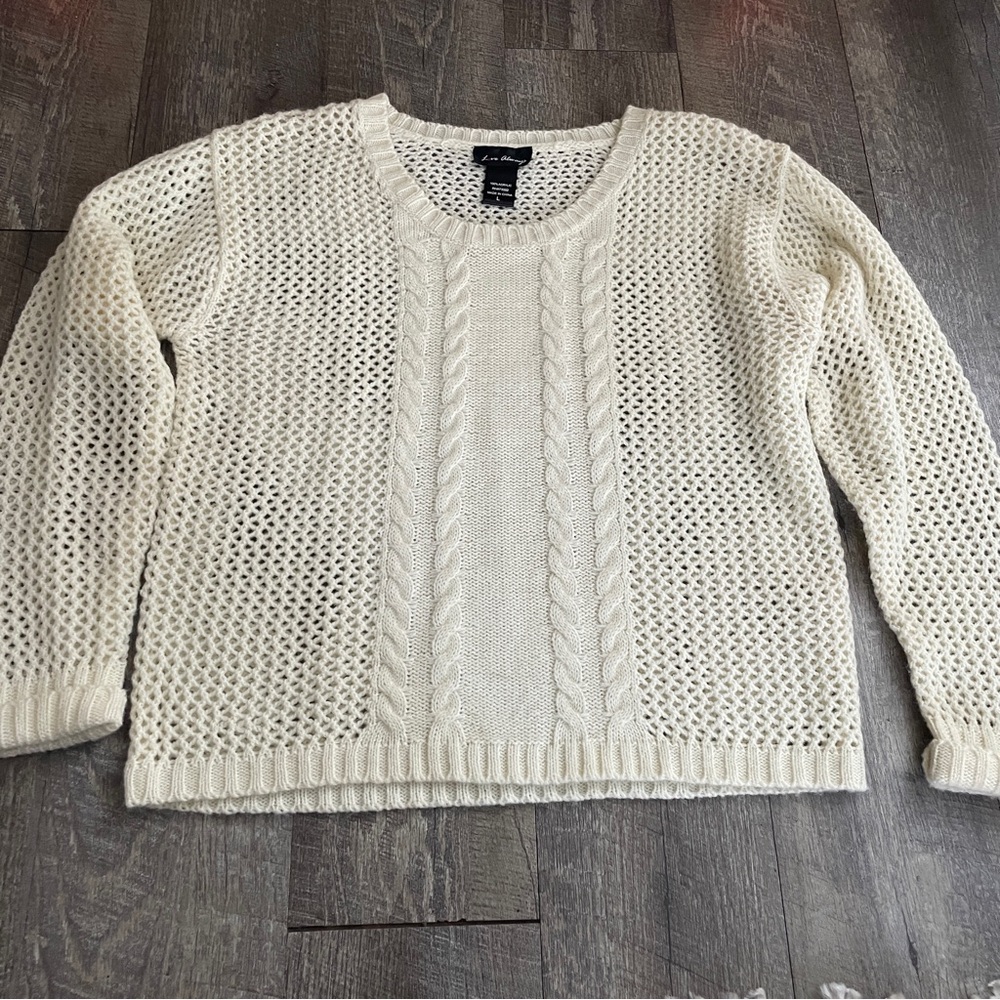 Love Always Elegant Women's‎ Cream Cable Knit Sweater